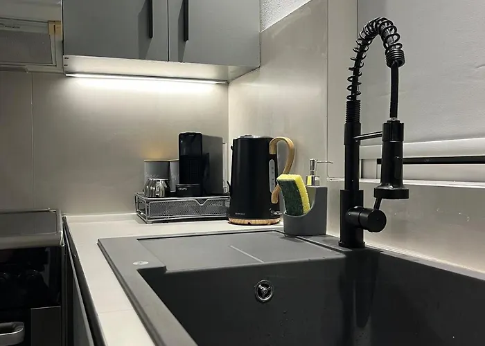 Sea Side Rhodes Center شقة